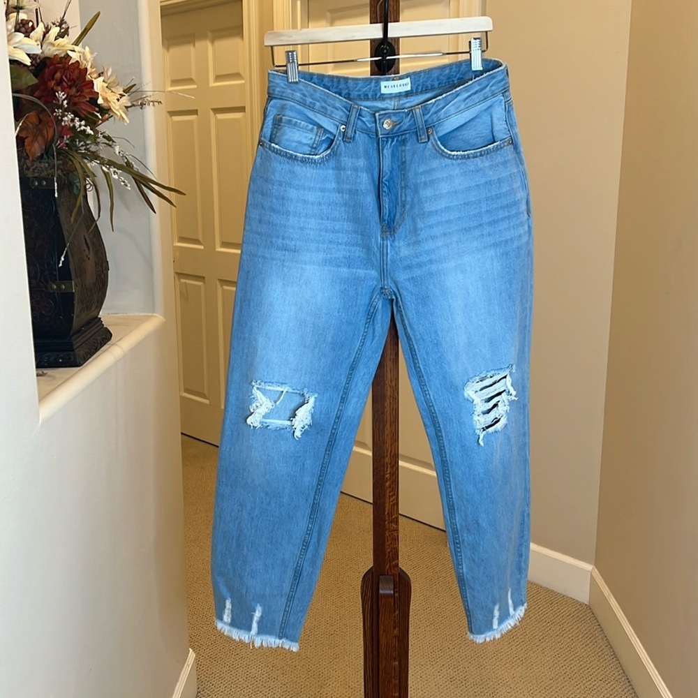 Muselooks‎ High Rise Distressed Mom Jeans Size 9 - Picture 3 of 14